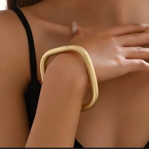 Squared Edge Gold Bangle Bracelet